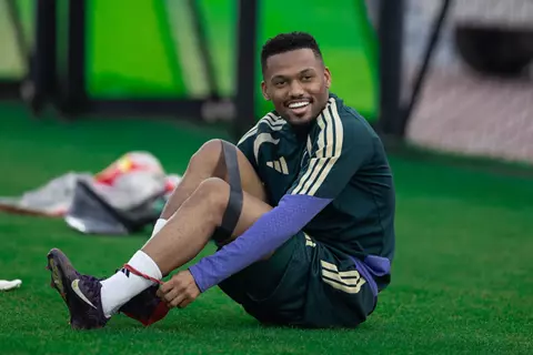 قبل مواجهة فلسطين.. أيمن يحيى خارج قائمة المنتخب السعودي في كأس العرب